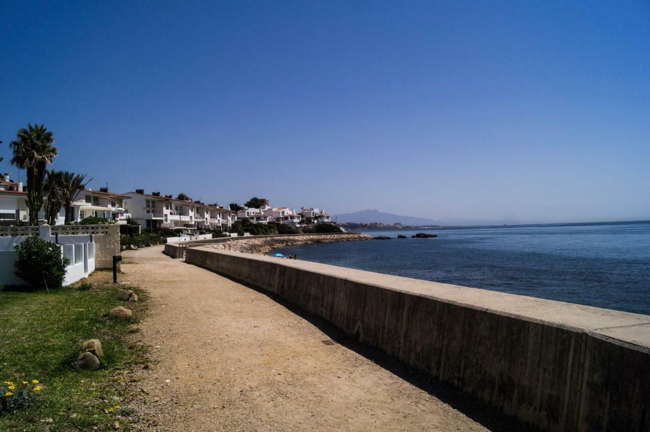 Beach-Front Bahia Dorada Estepona Exterior photo