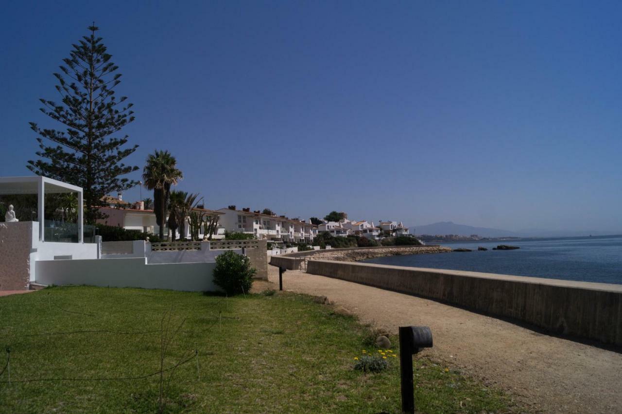 Beach-Front Bahia Dorada Estepona Exterior photo