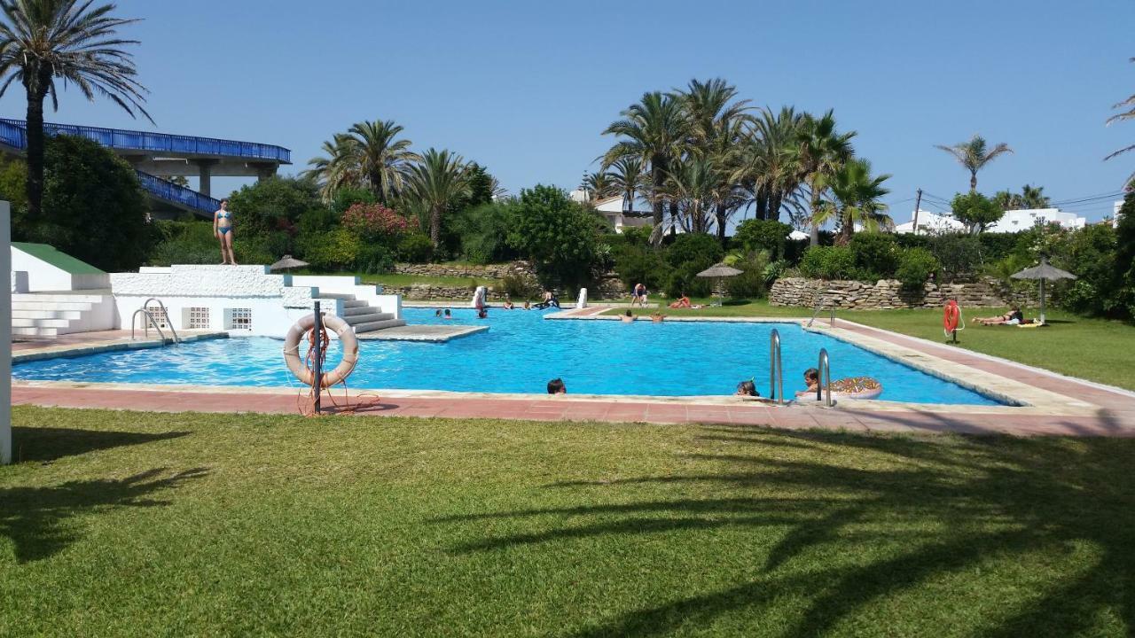 Beach-Front Bahia Dorada Estepona Exterior photo